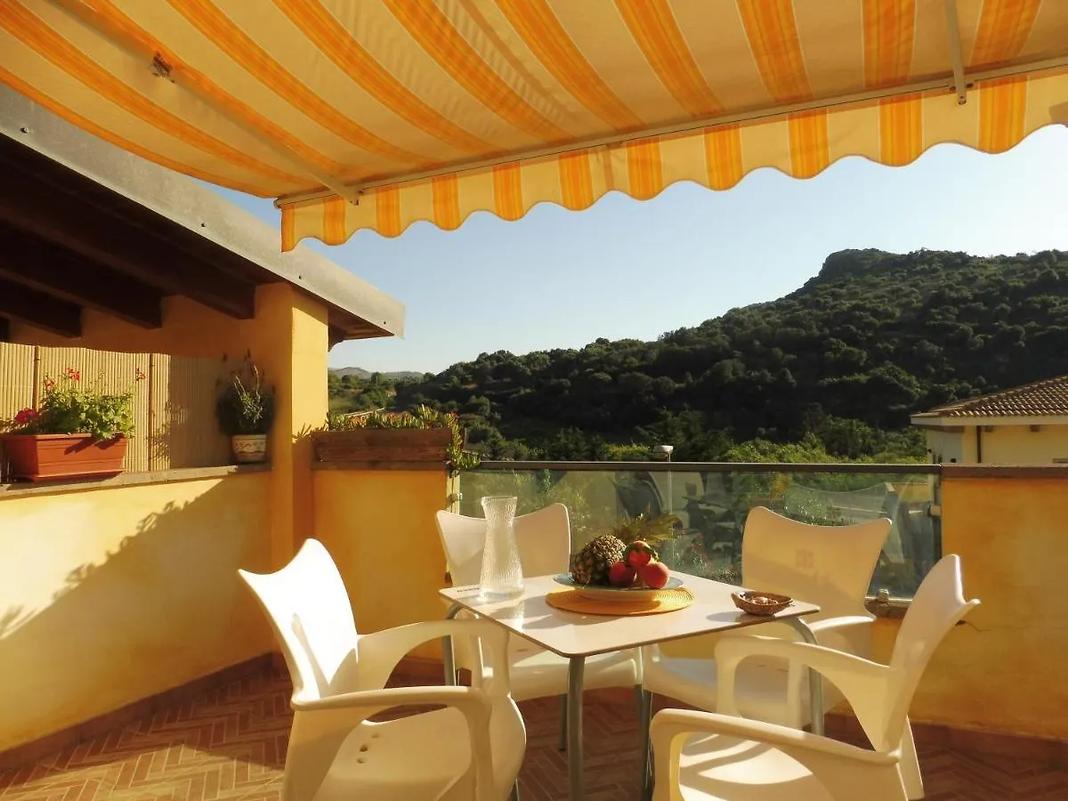 Apartment Grazioso Attico Vicino Alla Spiaggia E Al Centro Castelsardo