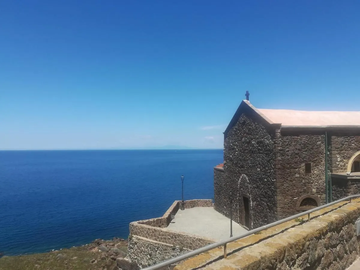 Grazioso attico vicino alla spiaggia e al centro Castelsardo Italia