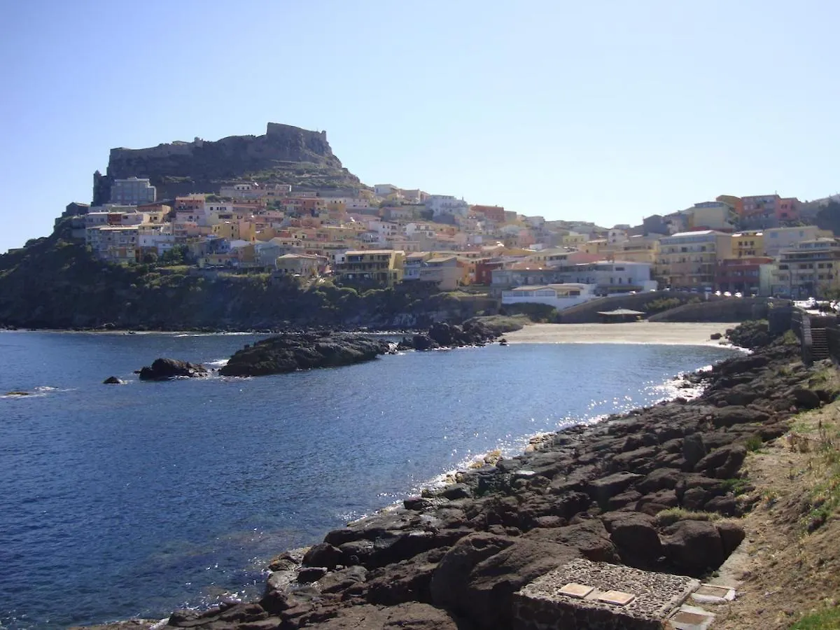 Grazioso Attico Vicino Alla Spiaggia E Al Centro Castelsardo 0*,  Italy